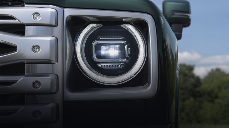 Биіктігі электрлі реттелетін жарықдиодты фаралар